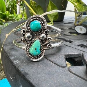 Vintage SS/turquoise Native American Cuff